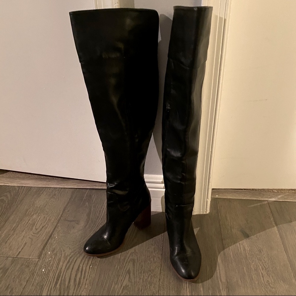 Black Knee high boots
